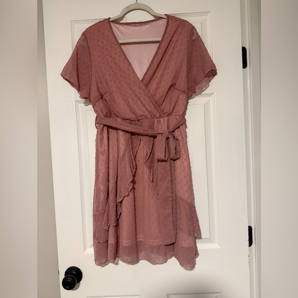 SHEIN Pink Dot Detailed Dress